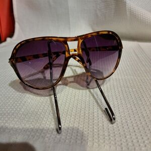 H&M Tortoiseshell Aviator Sunglasses with Purple Gradient Lenses